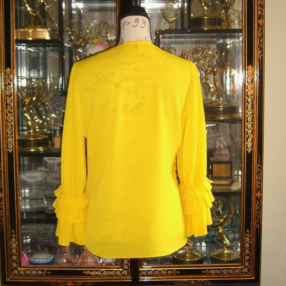 LE GALI YELLOW BELL SLEEVE V-NECK TOP S - Picture 6 of 6